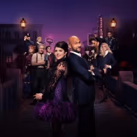 Streaming Review: SCHMIGADOON/SCHMICAGO Schmamelessly Delicious Theivery On Apple TV+