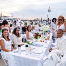 Diner en Blanc NYC-A Stunning and Festive Event