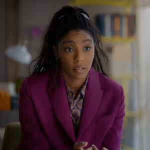 Video: Gaby Gives Alice Advice in Clip From Episode 5 of SHRINKING Season 3