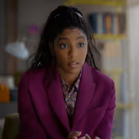Video: Gaby Gives Alice Advice in Clip From Episode 5 of SHRINKING Season 3 Video