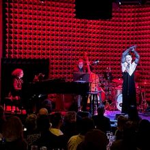 Review: The Ever Divine Kim David Smith Dazzled In COMME UNE FOLLE at Joe's Pub