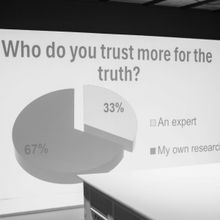 Review: ANTIGONE [ON STRIKE], Park Theatre