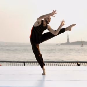 Daniel Gwirtzman Dance Company Premieres EVERYBODY CAN DANCE at The New York Public…