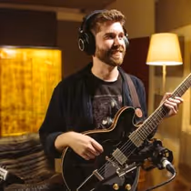 Max Light Releases UNLEARNING Album via Chill Tone Records