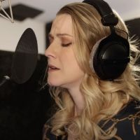 VIDEO: Alice Fearn Sings 'Don't Lose It' From FOOTBALLERS' WIVES THE MUSICAL
