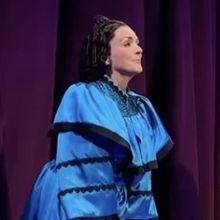 Video: Jane Krakowski & More Take First Bows in OH, MARY!