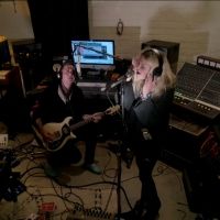 VIDEO: The Kills Perform 'Raise Me' on THE LATE LATE SHOW