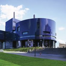 Guthrie Theater to Bring Oscar Wilde's Classic Comedy, THE IMPORTANCE OF BEING EARNES