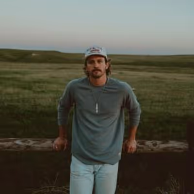 Leon Majcen Shares New Single "HONEYBEE" Ahead of New Album
