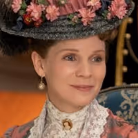 Donna Murphy, Kelli O'Hara & More Upped to Series Regulars For THE GILDED AGE Season…