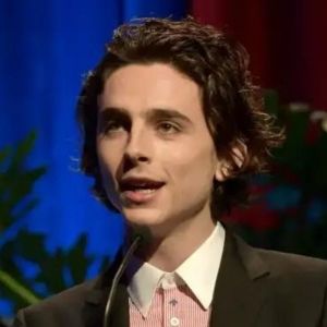 Wake Up With BWW 7/6: Timothee Chalamet May Return to the Stage, and More!
