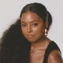 Photo: Viola Davis, Adrienne Warren & THE WOMAN KING CAST Cover Essence Magazine