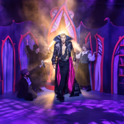PHOTOS: Primeras imágenes de DRÁCULA, UNA COMEDIA TERRORÍFICA en Madrid