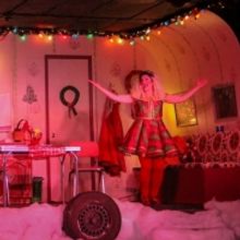 BWW Review: Cindy Lou Who Tells a Christmas Tale in WHO'S HOLIDAY in Kansas City