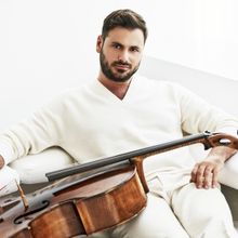 Global Superstar Cellist Hauser Releases First-Ever Holiday Album Christmas