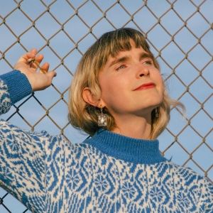 DINERS Share New Single 'DOMINO'