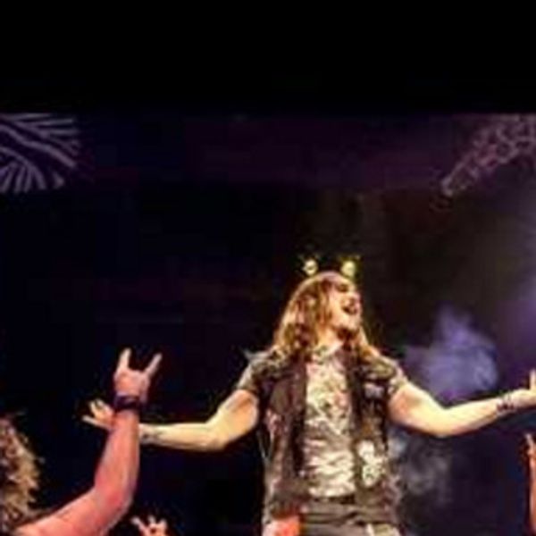Video: ROCK OF AGES at North Shore Music Theatre Photo