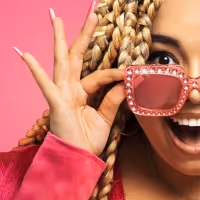 Photo: First Look At Courtney Bowman As Elle Woods; Full Cast Announced For LEGALLY…