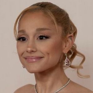 Photos: See Ariana Grande & Cynthia Erivo Channel WICKED at the Oscars