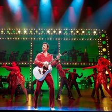 Review: NEIL DIAMOND: A BEAUTIFUL NOISE at Shea's Buffalo Theatre