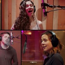 Video: Watch the Trailer for MOMENT TO MOMENT: THE MAKING OF THE VIOLET HOUR STUDIO C