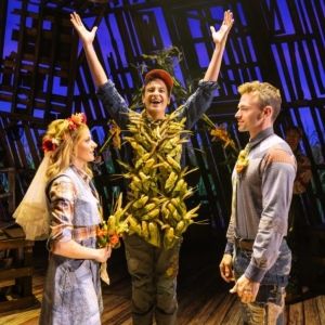 Review: SHUCKED at the Hollywood Pantages Theatre
