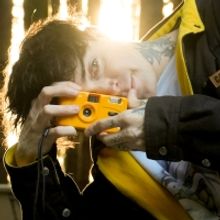 93FEETOFSMOKE Shares Brand New Single 'Conversations'