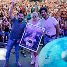 Hailey Whitters Hit Single 'Everything She Ain't' Goes Platinum