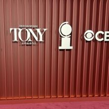 Video: Watch the 2025 Tony Awards Red Carpet