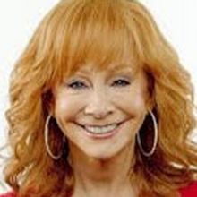 Reba McEntire Announces 'The Ultimate Christmas Collection'