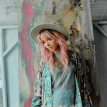 Lindsey Stirling Releases Official Music Video For 'Masquerade'