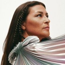 Video: Elisapie Shares Fleetwood Mac Cover 'Sinnatuumait (Dreams)' Video