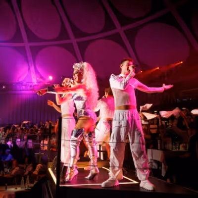 Review: WALLMANS DINNERPARTY 'JUBILEE' at Wallmans