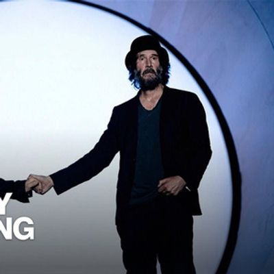 Video: Keanu Reeves and Alex Winter Talk WAITING FOR GODOT, Real-Life Friendship on CBS SUNDAY MORNING