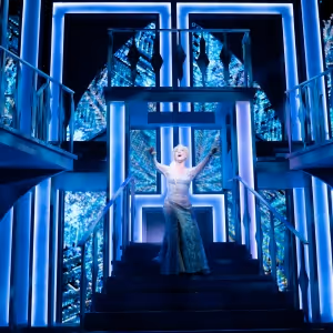Review: FROZEN at Fulton Theatre