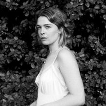 Maggie Rogers Unveils New Single 'In The Living Room'