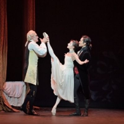 BWW Review: MANON, Manchester Opera House