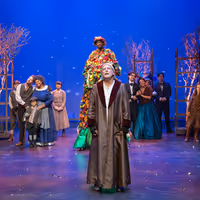 Review: Family-Friendly Holiday Magic Abounds in A CHRISTMAS CAROL Photo