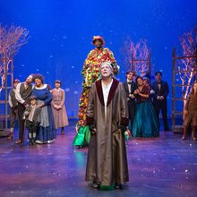 Review: Family-Friendly Holiday Magic Abounds in A CHRISTMAS CAROL