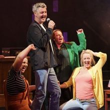 Review: GLASGOW KISS, Pavilion Theatre