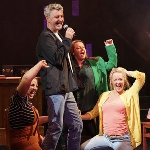 Review: GLASGOW KISS, Pavilion Theatre