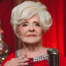 Brenda Lee Achieves Her First Song To Hit 1 Billion Streams On Spotify With 'Rockin'