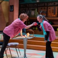 BWW Review: LAST NIGHT AT BOWL-MOR LANES: Carroll and Plum Play Out the String