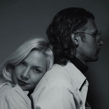 Magenta Moon Drops New Introspective Single 'Perceive Yourself'