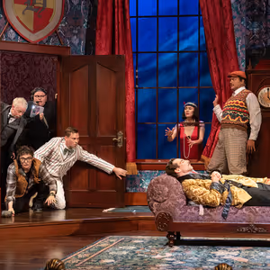 Review: THE PLAY THAT GOES WRONG at Portland Center Stage