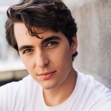 Kyle Selig Will Replace Grant Gustin in WATER FOR ELEPHANTS