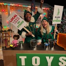 Review: SANTASIA – A HOLIDAY COMEDY at Whitefire Theatre