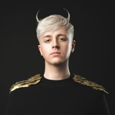 EDINBURGH 2023: Review: DANIEL FOXX: VILLAIN, Pleasance Courtyard