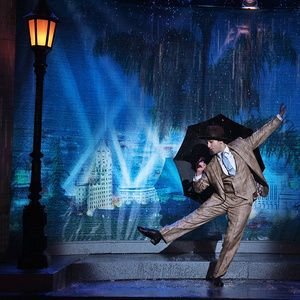 Review: SINGIN' IN THE RAIN at Beef & Boards Dinner Theatre