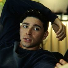 Exclusive: Isaac Powell on THE MOMENT, Next Theater Project & More